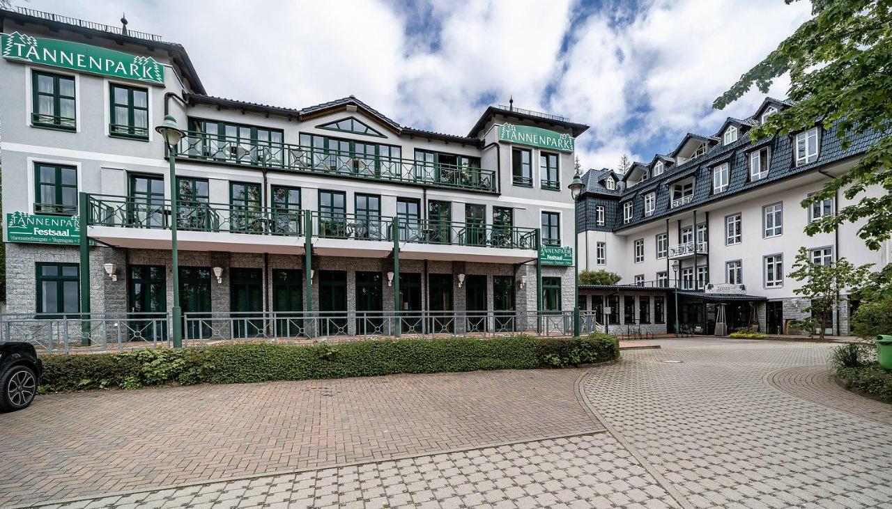 Appartement-Hotel-Anlage Tannenpark ภายนอก รูปภาพ