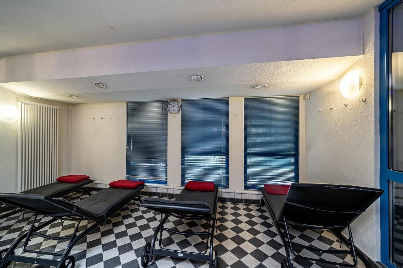 Appartement-Hotel-Anlage Tannenpark ภายนอก รูปภาพ