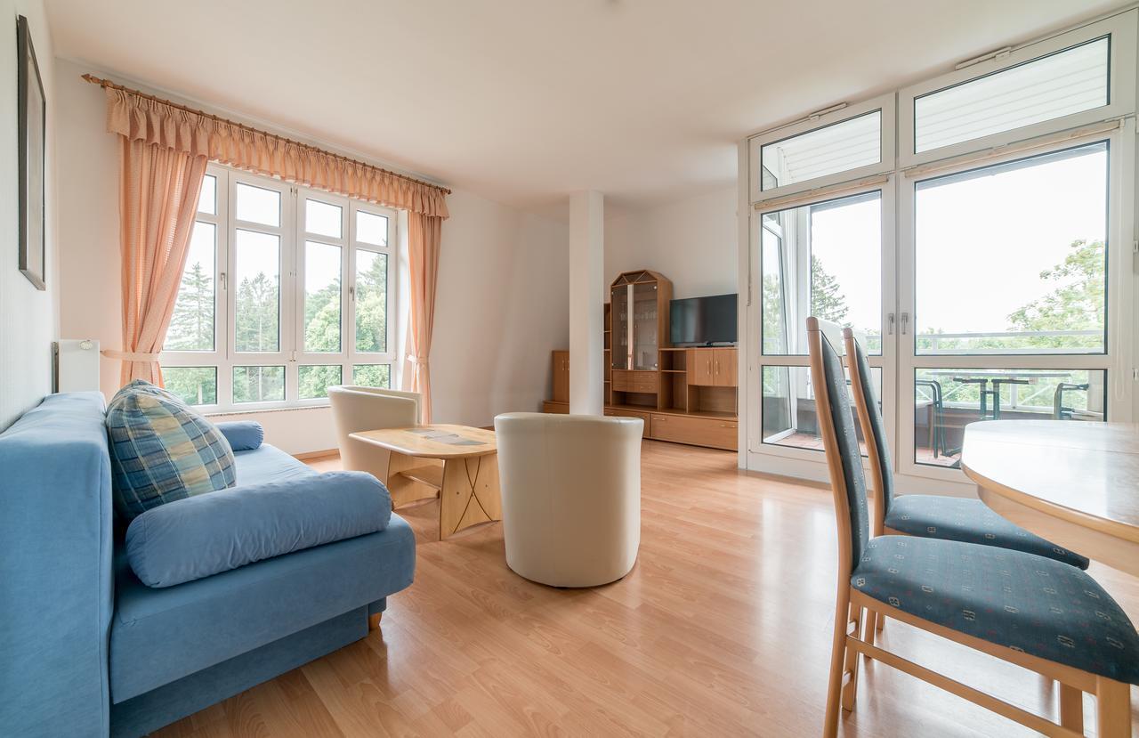 Appartement-Hotel-Anlage Tannenpark ภายนอก รูปภาพ